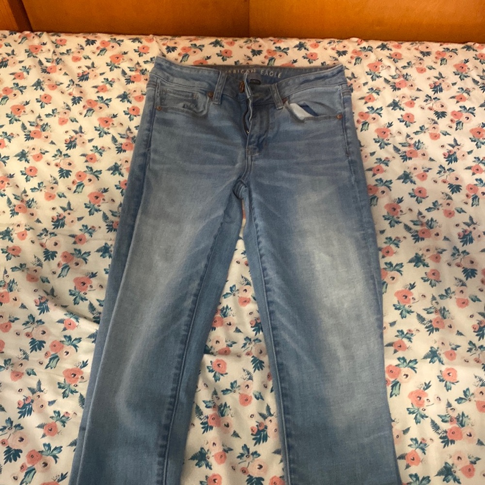 American Eagle Light Medium Wash Skinny Jeans
